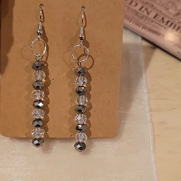 Hand crafted glass bead earrings - Picture 3 of 5